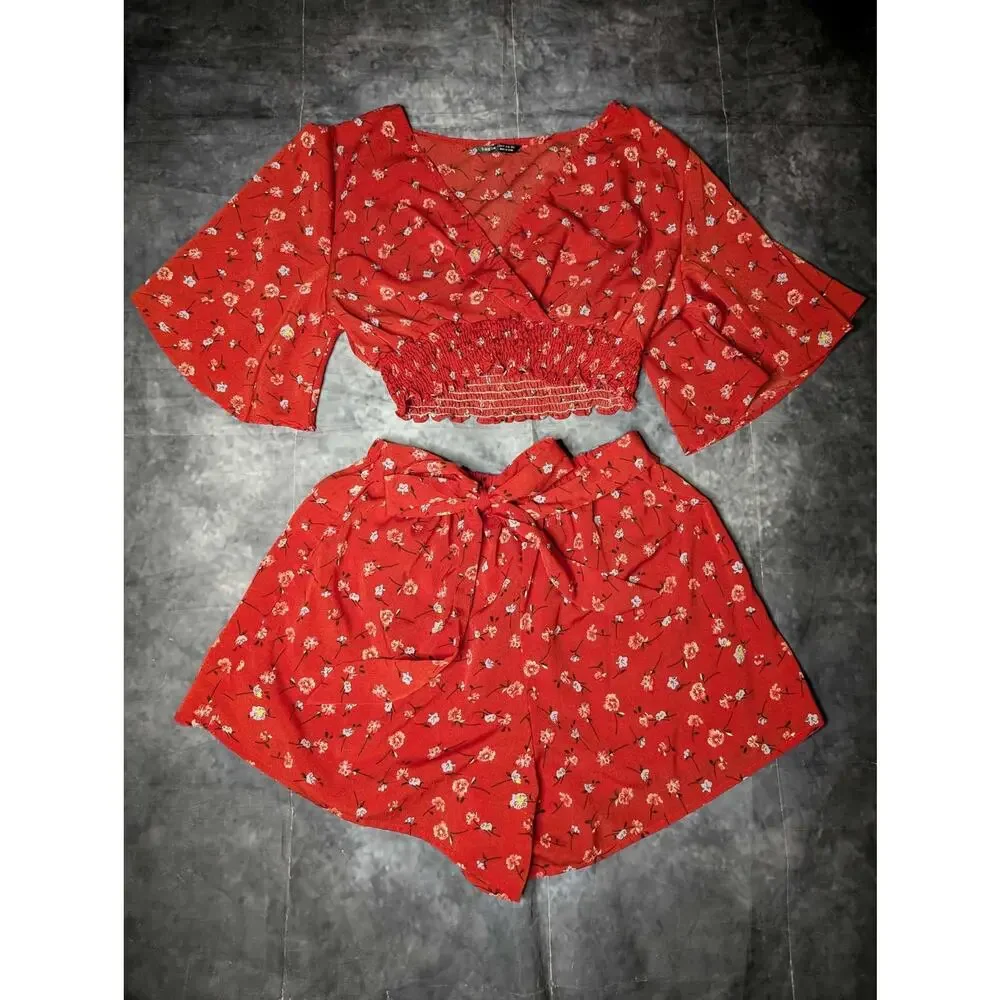 Ditsy Red Floral Surplice Front Shirred Top & Belted Shorts Spring Summer Size M